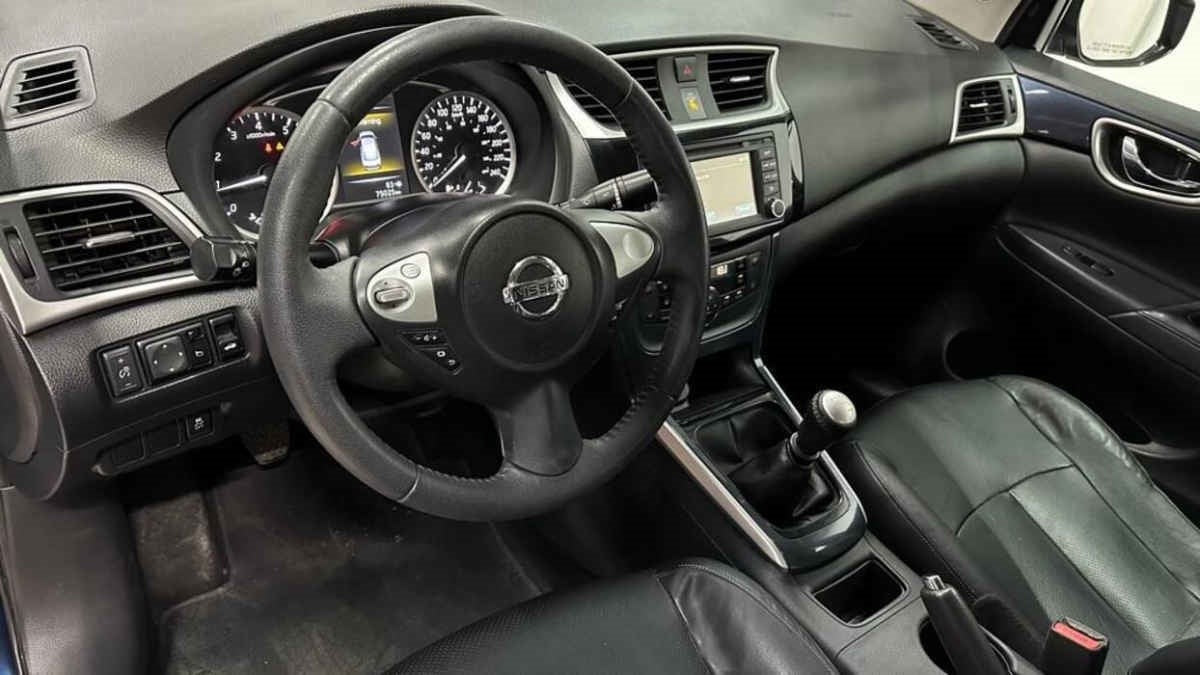 2017 Nissan Sentra SR TURBO L4 1.6T 188 CP 4 PUERTAS STD PIEL BA AA QC