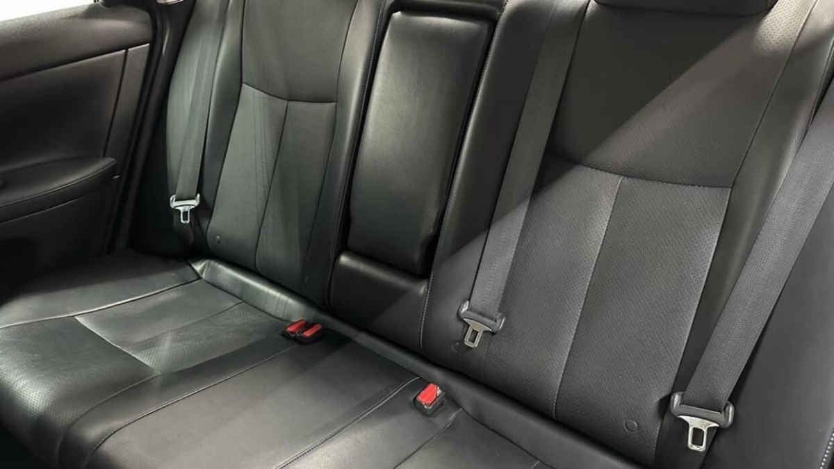 2017 Nissan Sentra SR TURBO L4 1.6T 188 CP 4 PUERTAS STD PIEL BA AA QC