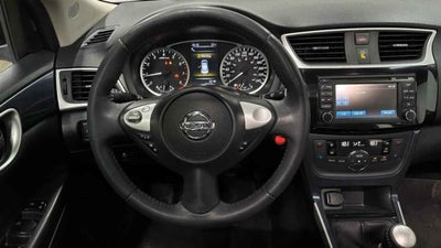 2017 Nissan Sentra SR TURBO L4 1.6T 188 CP 4 PUERTAS STD PIEL BA AA QC