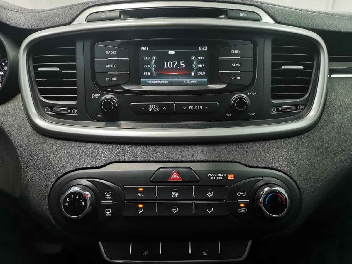 2018 Kia Sorento LX, L4, 2.4L, 185 CP, 5 PUERTAS, AUT, 7 PASAJEROS