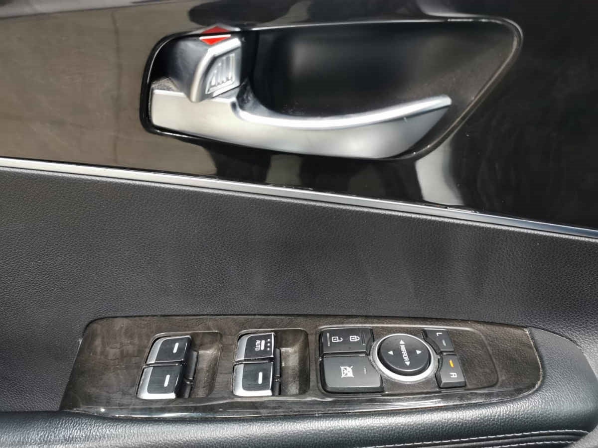 2018 Kia Sorento LX, L4, 2.4L, 185 CP, 5 PUERTAS, AUT, 7 PASAJEROS