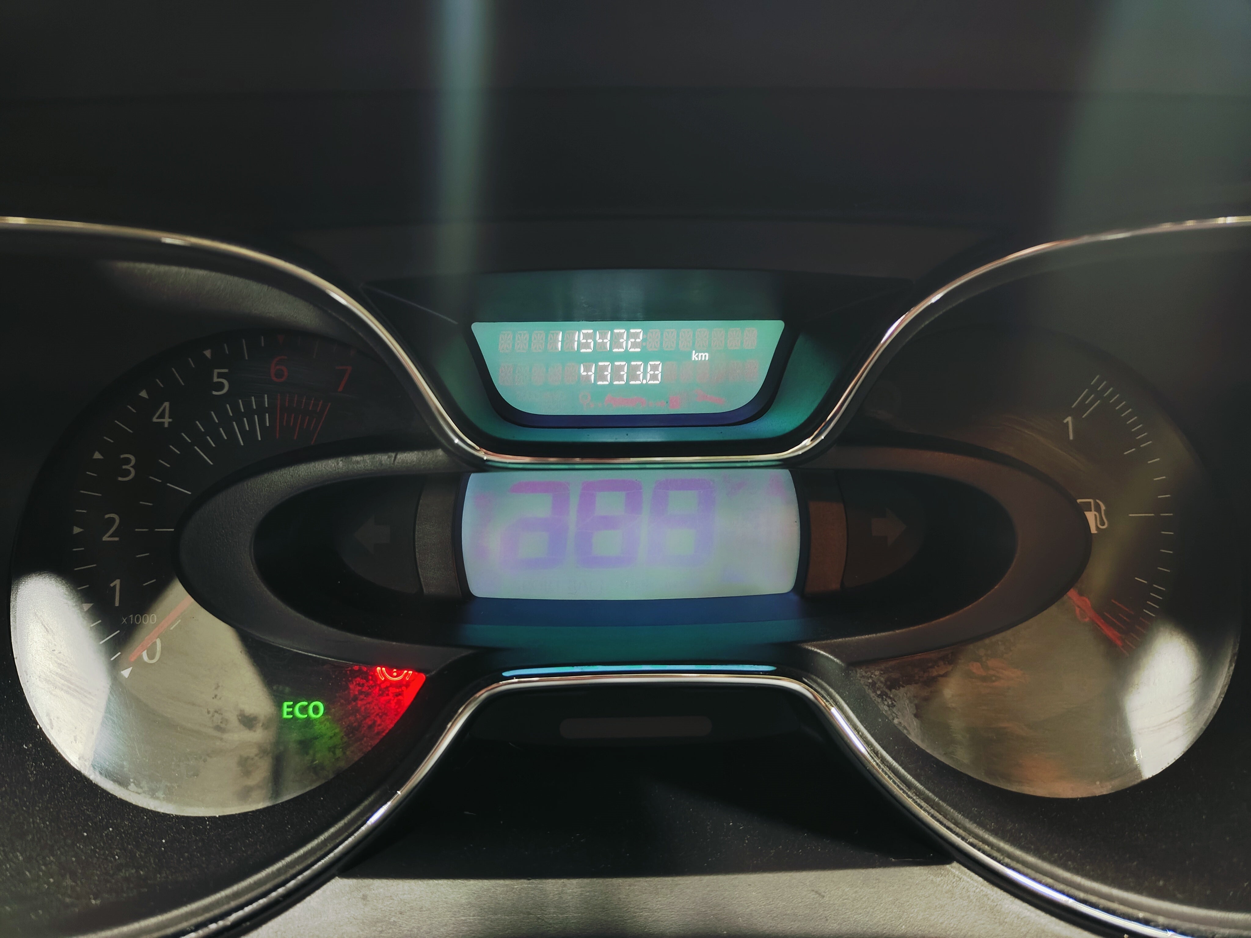 2018 Renault Captur ICONIC L4 2.0L 133 CP 5 PUERTAS AUT PIEL BA AA