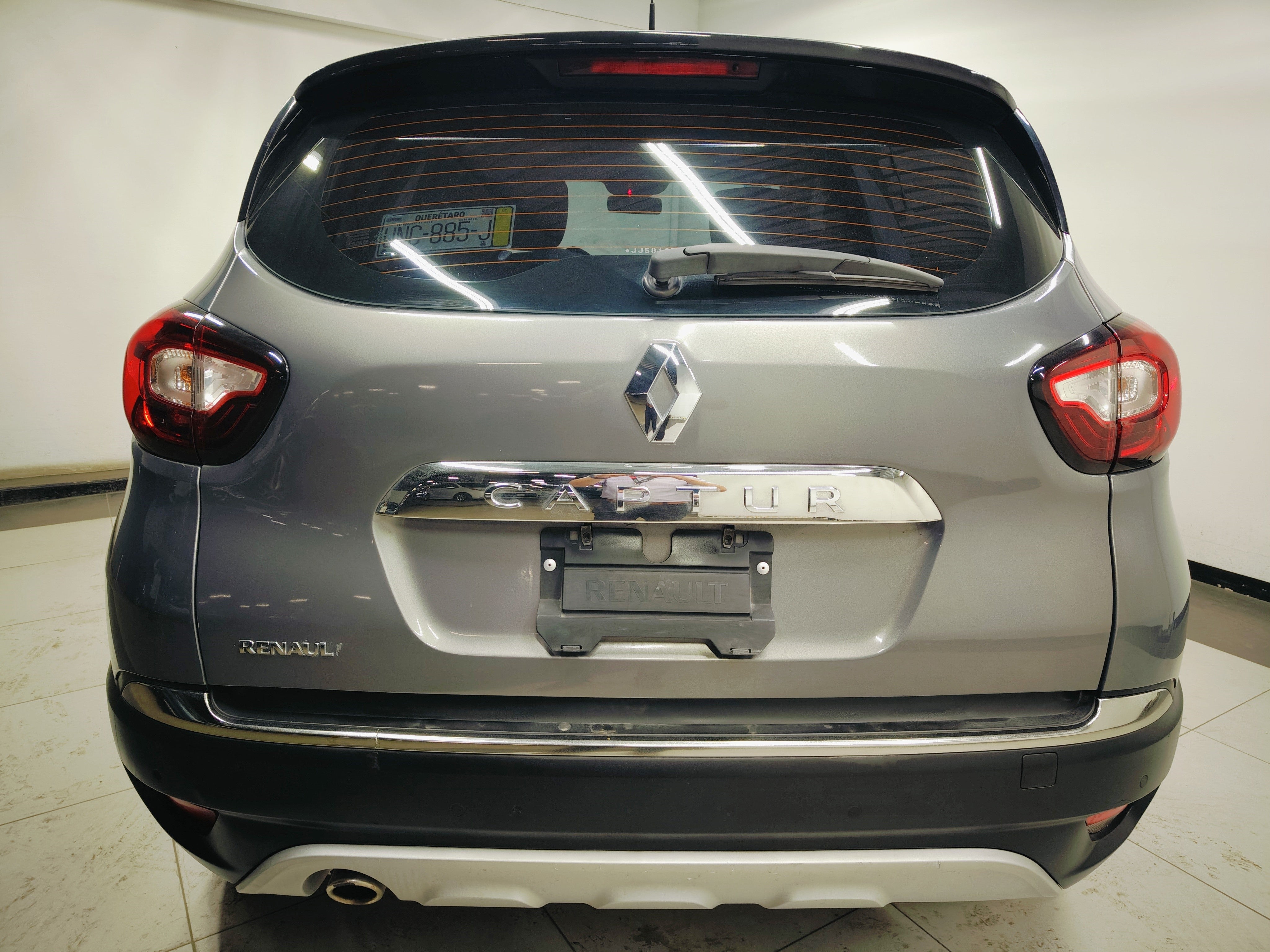 2018 Renault Captur ICONIC L4 2.0L 133 CP 5 PUERTAS AUT PIEL BA AA