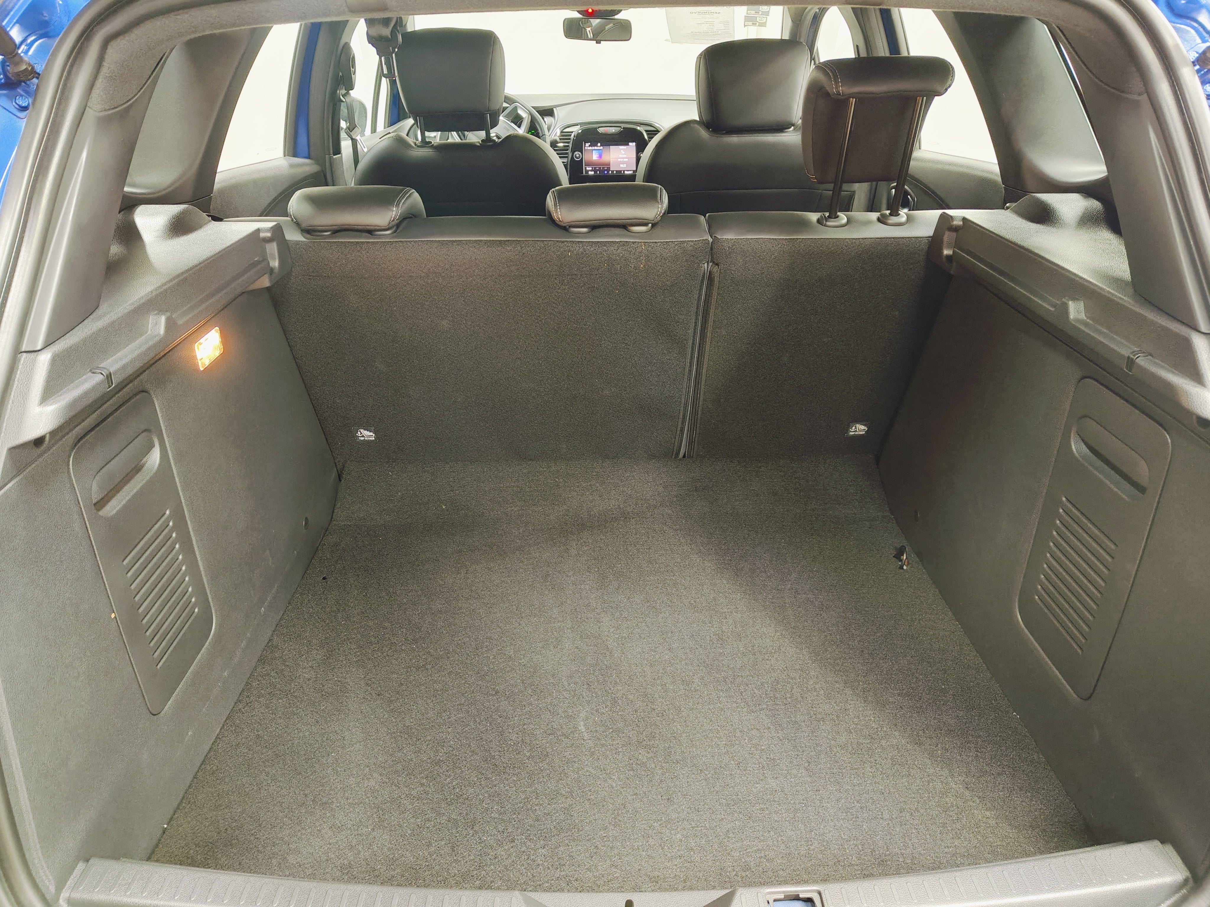 2022 Renault Captur ICONIC, L4, 1.3T, 154 CP, 5 PUERTAS, AUT, BA, AA