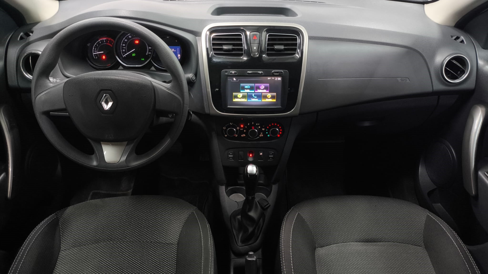 2019 Renault Logan INTENS L4 1.6L 100 CP 4 PUERTAS AUT BA AA