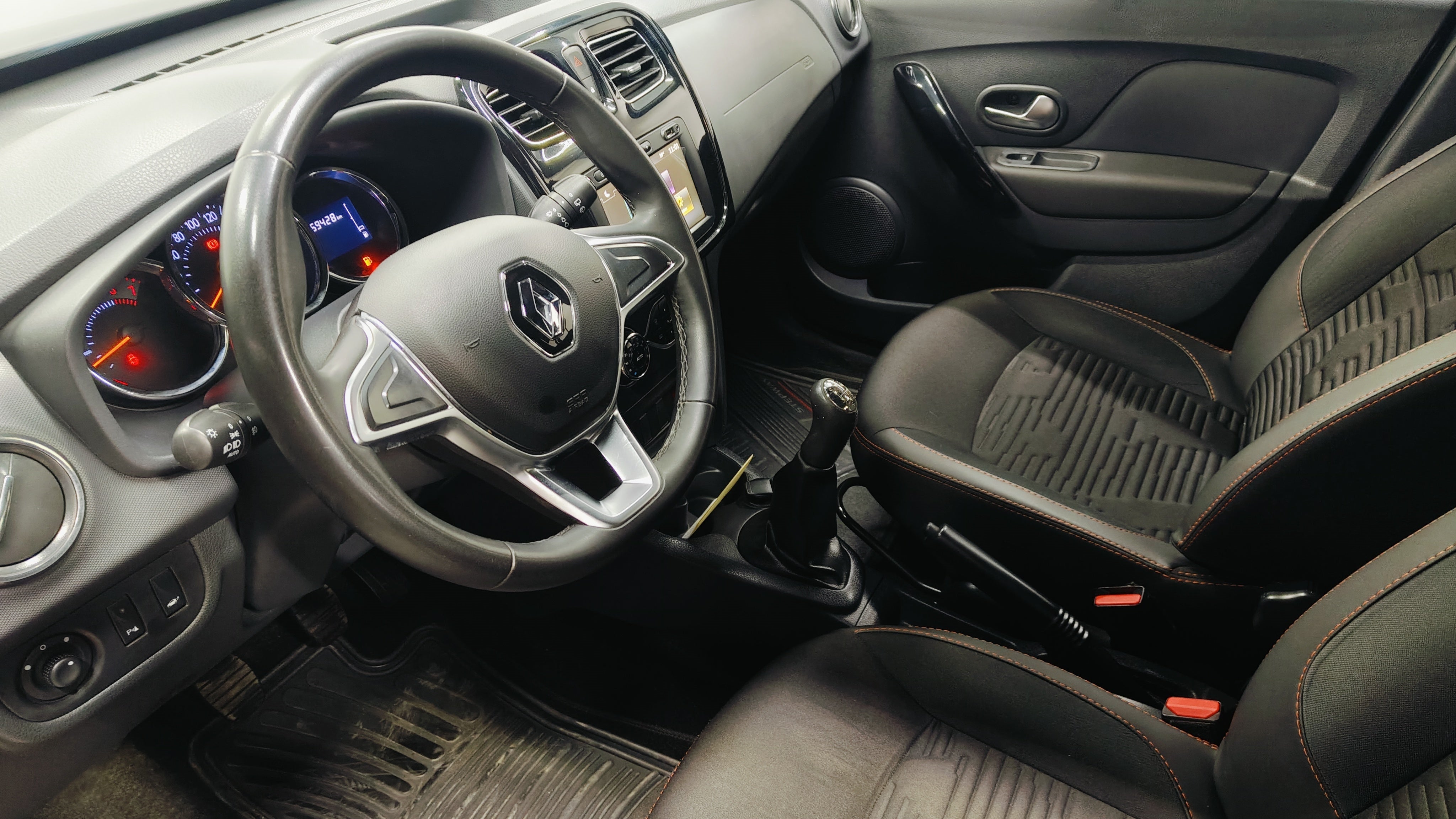 2021 Renault Stepway INTENS L4 1.6L 110 CP 5 PUERTAS STD BA AA