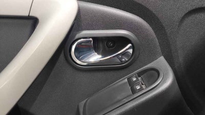 2018 Renault Duster ZEN L4 2.0L 133 CP 5 PUERTAS STD BA AA