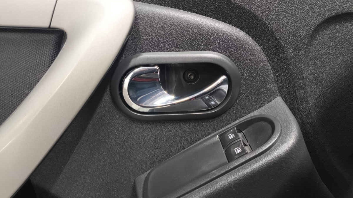 2018 Renault Duster ZEN L4 2.0L 133 CP 5 PUERTAS STD BA AA