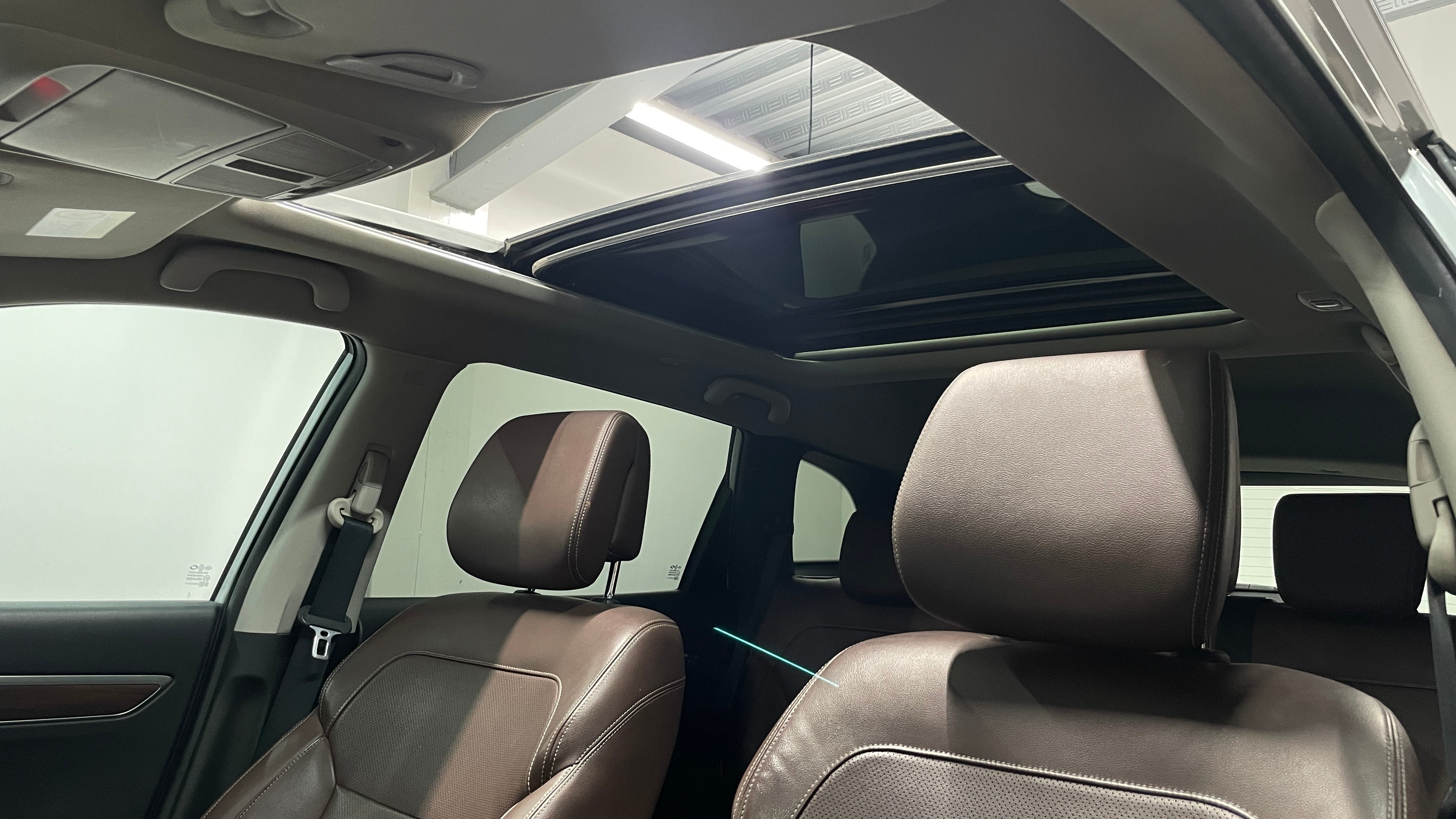 2020 Renault Koleos ICONIC L4 2.5L 171 CP 5 PUERTAS AUT PIEL BA AA QC